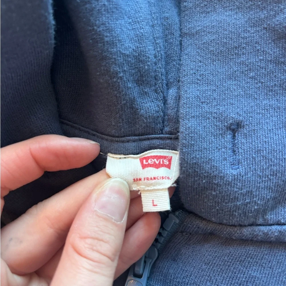 Levi's Navy Blue Zip Hoodie with Red Logo Tag - Picture 2 of 3
